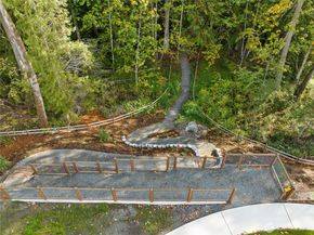 8517 137th Avenue SE, Newcastle WA 98059