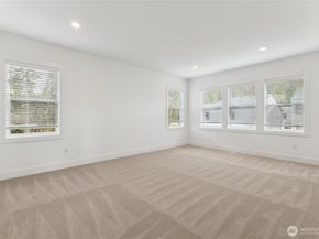 8517 137th Avenue SE, Newcastle WA 98059