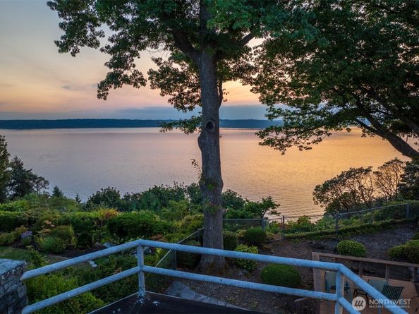 10445 Marine View Drive SW, Seattle WA 98146