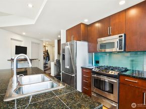 910 Lenora Street 903, Seattle WA 98121