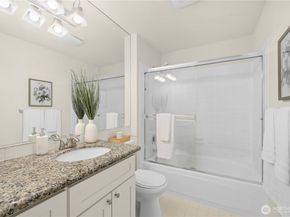 12740 NE 10th Place E302, Bellevue WA 98005