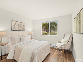 12740 NE 10th Place E302, Bellevue WA 98005