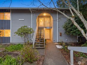 17203 NE 45th Street 46, Redmond WA 98052