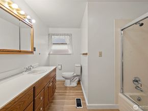 2612 204th Street SW, Lynnwood WA 98036