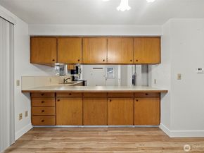 2612 204th Street SW, Lynnwood WA 98036