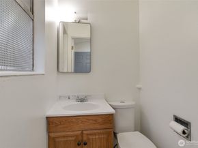 15269 Densmore Avenue N, Shoreline WA 98133