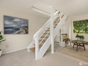 7946 Grand Avenue NE, Bainbridge Island WA 98110