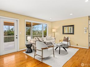 231 105th Avenue SE, Bellevue WA 98004