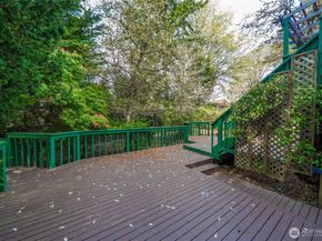 27243 33rd Place S, Kent WA 98032