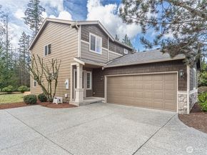4750 Strathmore Circle SW, Port Orchard WA 98367
