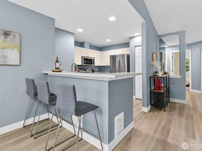 18505 SE Newport Way C214, Issaquah WA 98027