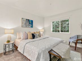18505 SE Newport Way C214, Issaquah WA 98027