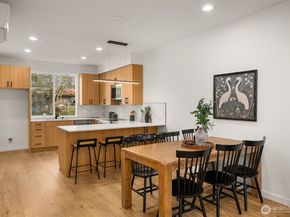 914 B 15th Avenue, Seattle WA 98122