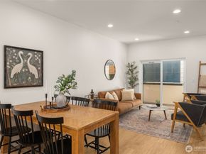 914 B 15th Avenue, Seattle WA 98122