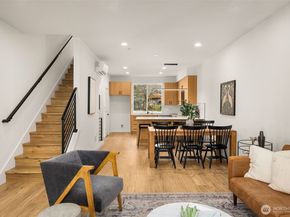 914 B 15th Avenue, Seattle WA 98122