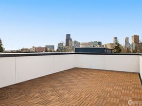 914 B 15th Avenue, Seattle WA 98122