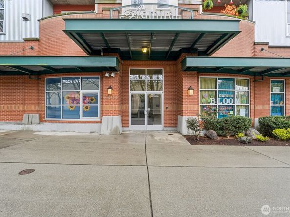2331 42nd Avenue SW 414, Seattle WA 98116