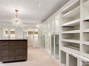 8975 NE 10th Street, Bellevue WA 98004