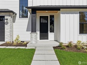 15 213th Place SW, Bothell WA 98021