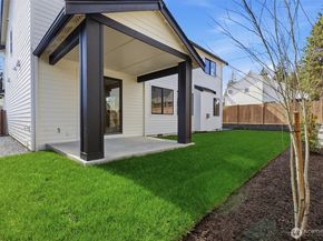 15 213th Place SW, Bothell WA 98021