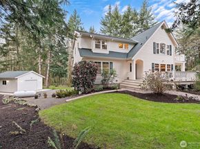 24801 Hillbend Lane NE, Kingston WA 98346