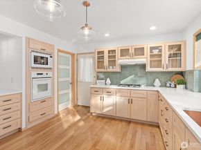24801 Hillbend Lane NE, Kingston WA 98346