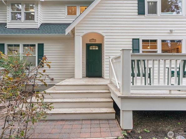 24801 Hillbend Lane NE, Kingston WA 98346