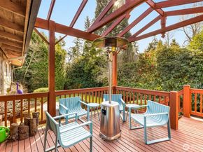 10529 NE 20th Place, Bellevue WA 98004