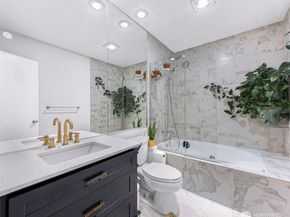 2134 Waverly Place N 202, Seattle WA 98109