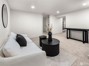 3037 21st Avenue W, Seattle WA 98199