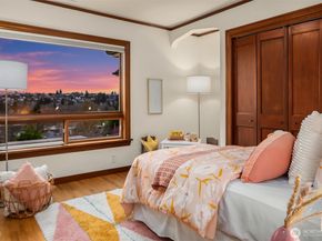 2409 29th Avenue W, Seattle WA 98199