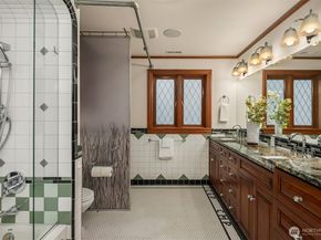 2409 29th Avenue W, Seattle WA 98199