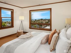 2409 29th Avenue W, Seattle WA 98199