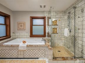 2409 29th Avenue W, Seattle WA 98199