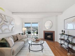 2034 14th Avenue W 302, Seattle WA 98119