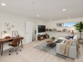 1734 Ilwaco Avenue NE, Renton WA 98059