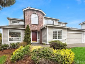 1734 Ilwaco Avenue NE, Renton WA 98059