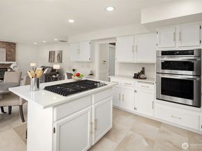 1734 Ilwaco Avenue NE, Renton WA 98059