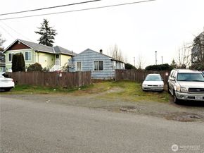 871 SW 135th Street, Burien WA 98146