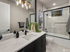5010 114th Avenue NE, Kirkland WA 98033