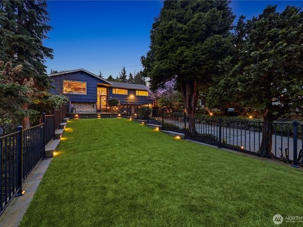 3601 NE 100TH Street, Seattle WA 98125