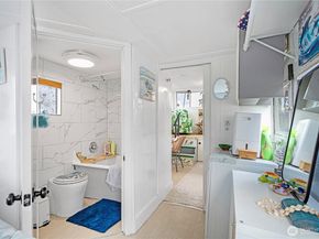 2040 Westlake Avenue N 14, Seattle WA 98109