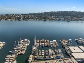 2040 Westlake Avenue N 14, Seattle WA 98109