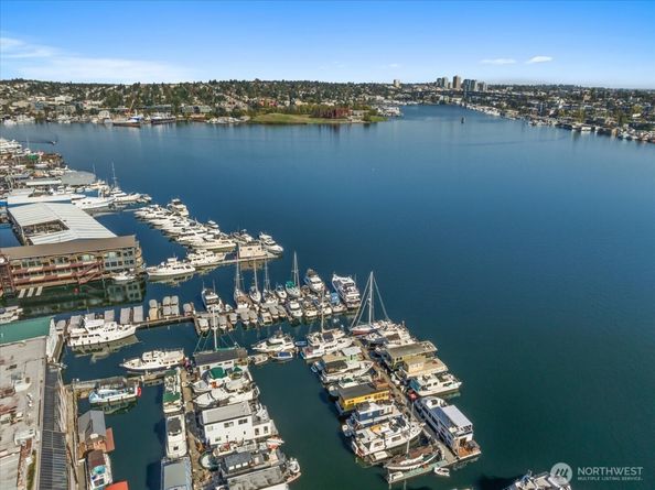 2040 Westlake Avenue N 14, Seattle WA 98109