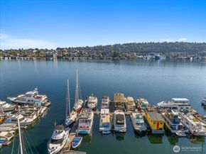 2040 Westlake Avenue N 14, Seattle WA 98109