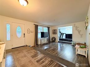 18902 133rd Place SE, Renton WA 98058