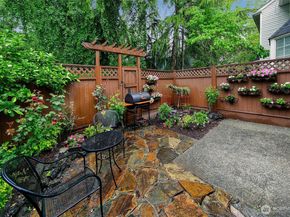 10259 NE 129th Lane, Kirkland WA 98034