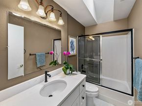 10259 NE 129th Lane, Kirkland WA 98034