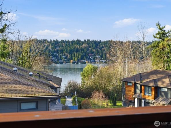 11087 SE 62nd Place, Bellevue WA 98006