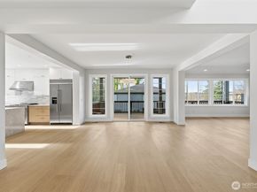 11087 SE 62nd Place, Bellevue WA 98006